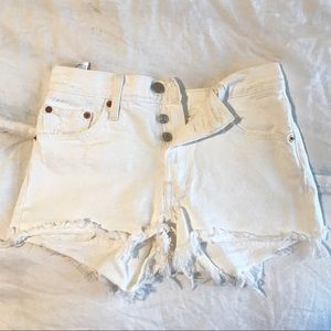 LEVIS cut off shorts